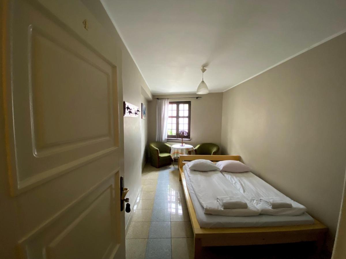 Hostel Przy Targu Rybnym Гданск Екстериор снимка