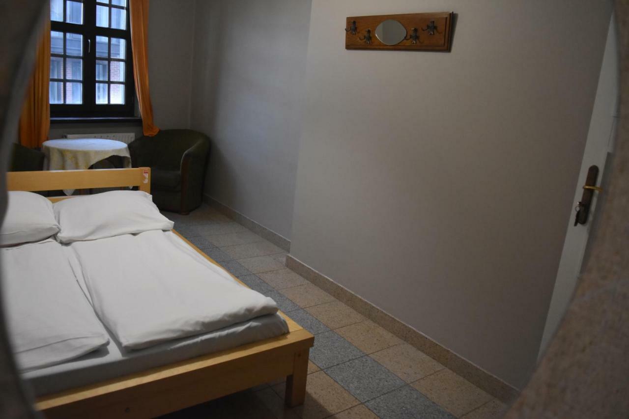 Hostel Przy Targu Rybnym Гданск Екстериор снимка