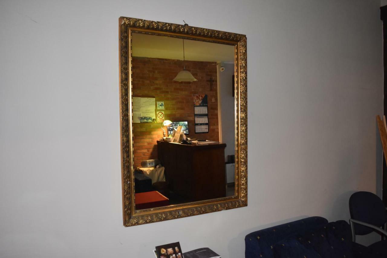 Hostel Przy Targu Rybnym Гданск Екстериор снимка